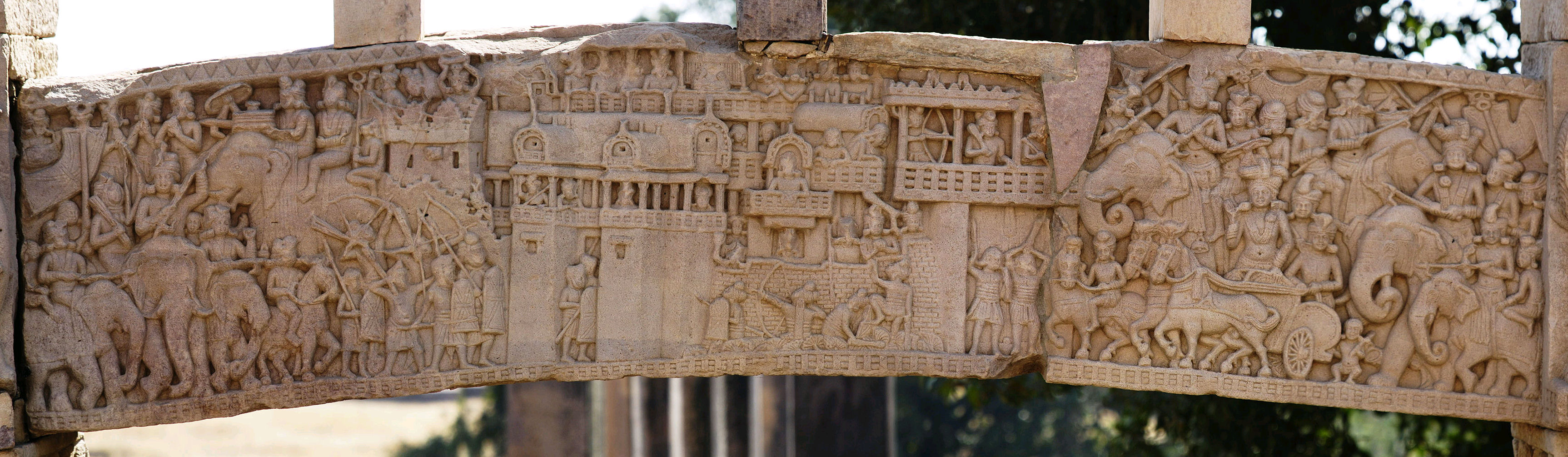 War_of_the_Relics_of_the_Buddha_Sanchi_Stupa_1Southern_Gateway.jpg
