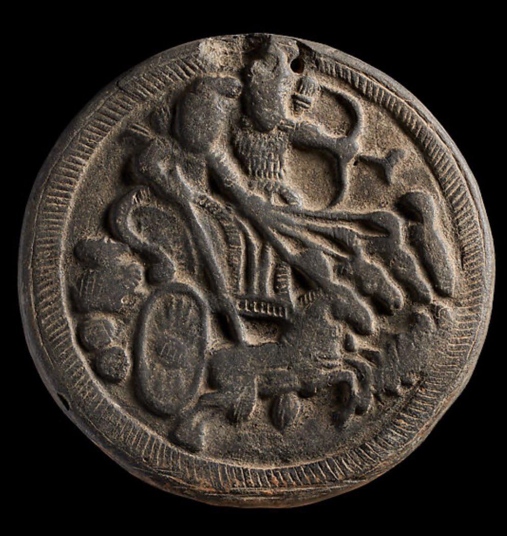 Clay disc depicting chariot and archer from 200 BCE, Pataliputra, Bihar.jpeg