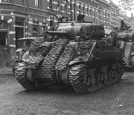 M4A4 and track armor sized.jpg