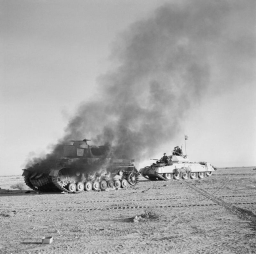 Crusadertankandgermantank.png