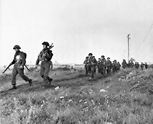 photo_Winnipeg_Rifles_advance_inland.png