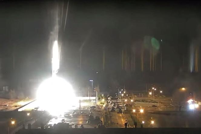 219f857_blr-ukraine-crisis-nuclear-plant-fire-0304-11.jpg