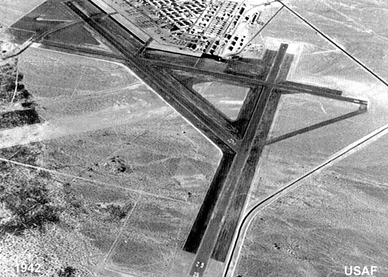 Las_Vegas_Army_Airfield_-_1942_-_USAAF.jpg